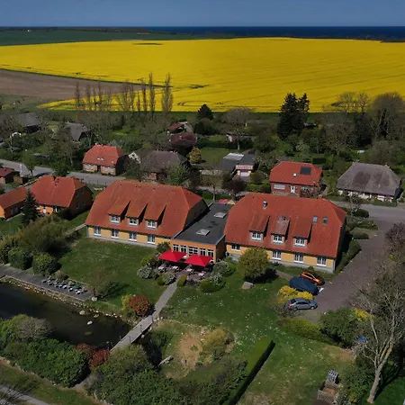 & Restaurant Zum Kap Arkona Putgarten