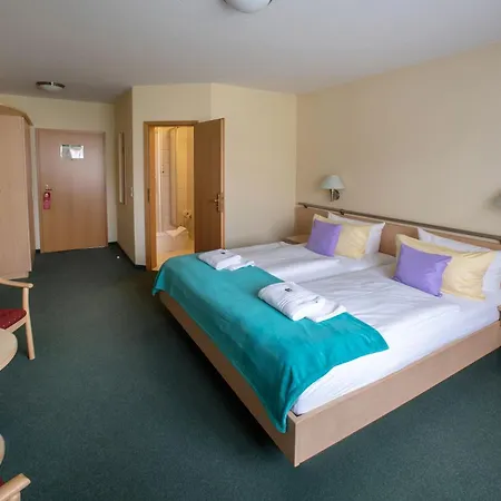 & Restaurant Zum Kap Arkona Hotell Putgarten