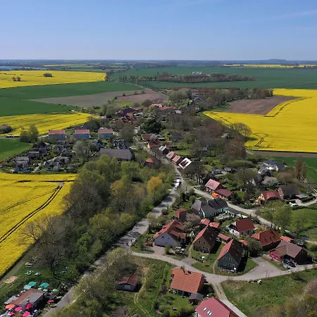 Hotel & Restaurant Zum Kap Arkona 3*