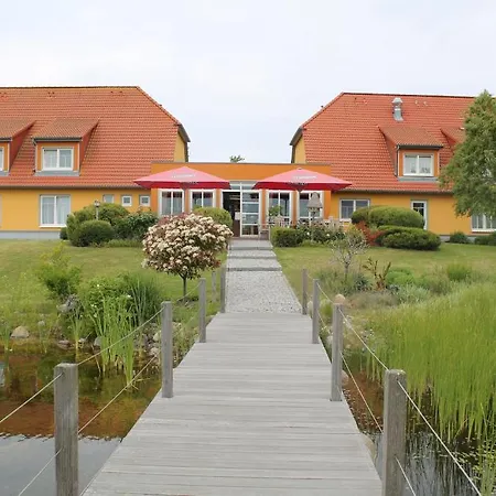 & Restaurant Zum Kap Arkona 호텔